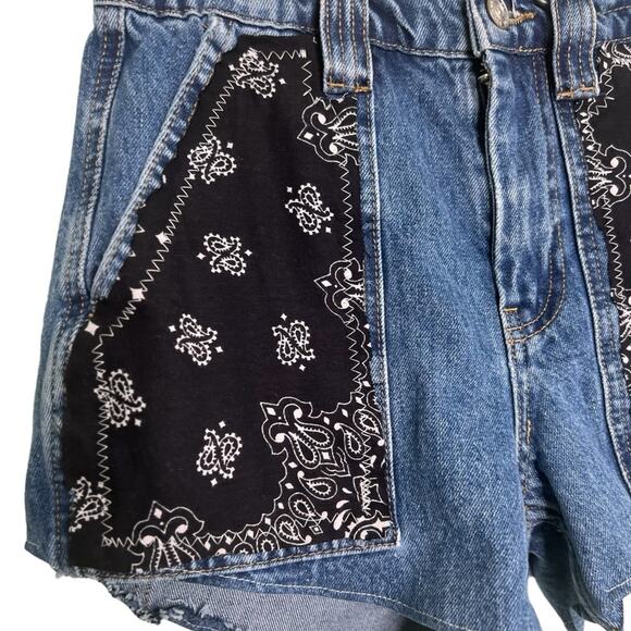 BDG Jean Denim Skate Patch Jean Shorts Size 27 - Picture 3 of 10